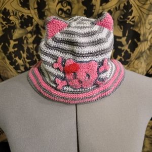 Childs kitty beanie